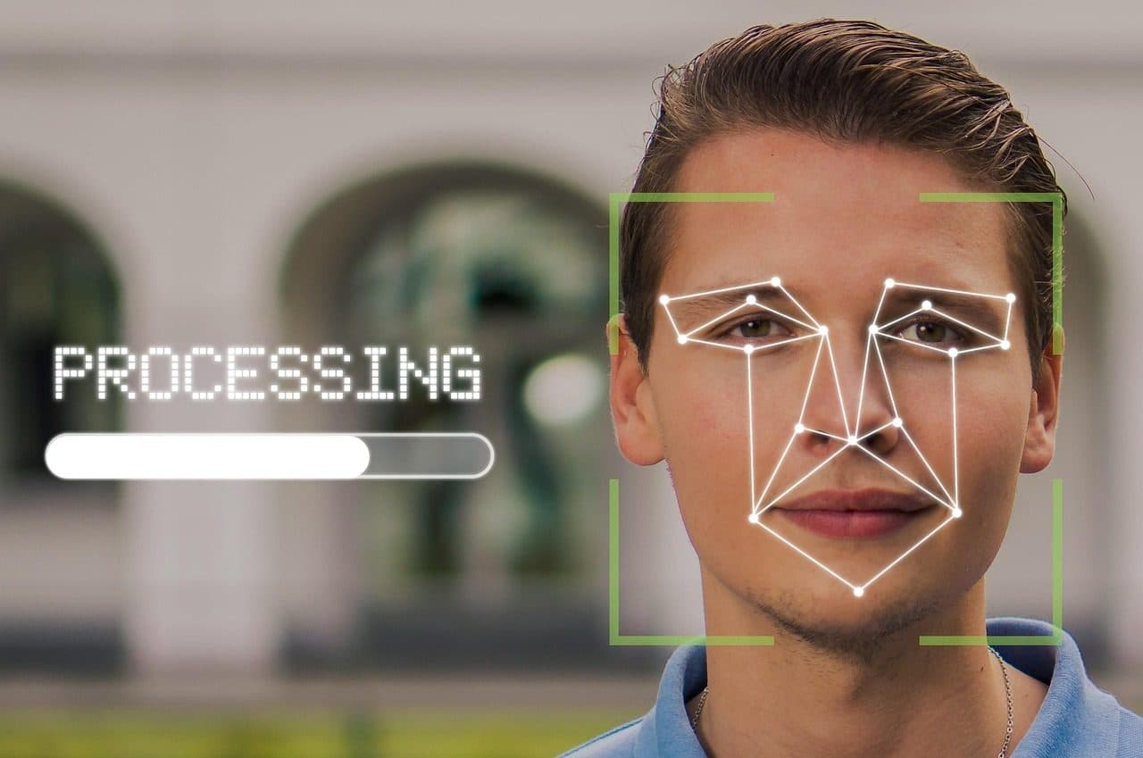 Reconhecimento Facial em Dispositivos, Cidades e Aeroportos: Estado Atual e Perspectivas
